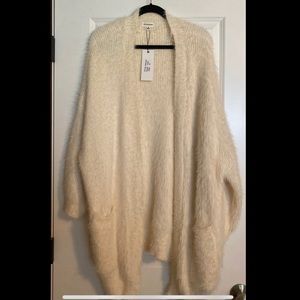 NWT womens fuzzy cardigan